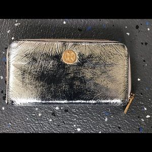 Tory Burch wallet metallic